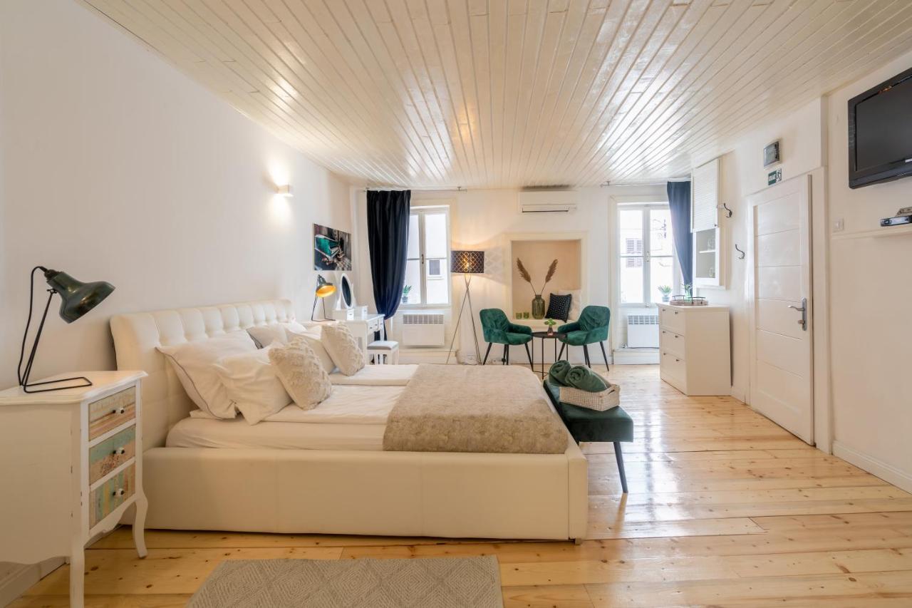 Casanoa Old Town Rovinj Apartment エクステリア 写真
